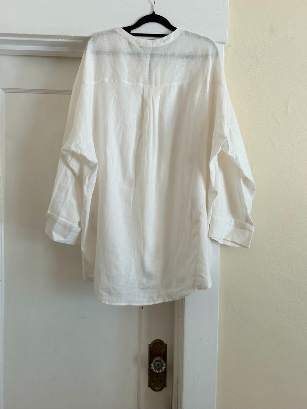 Zara White Long-Sleeve Button Accent Tunic - Picture 2 of 4